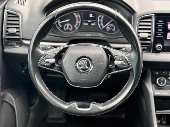 Skoda Karoq I с пробегом 2020 года, цена 2 090 000 рублей, 136181 км, внедорожник, Автокод Объявления