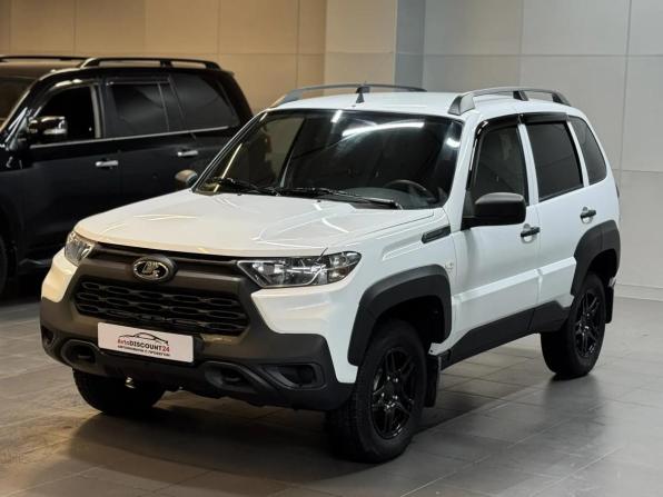 Lada (ВАЗ) Niva Travel I с пробегом 2022 года, цена 997 000 рублей, 23736 км, внедорожник, Автокод Объявления
