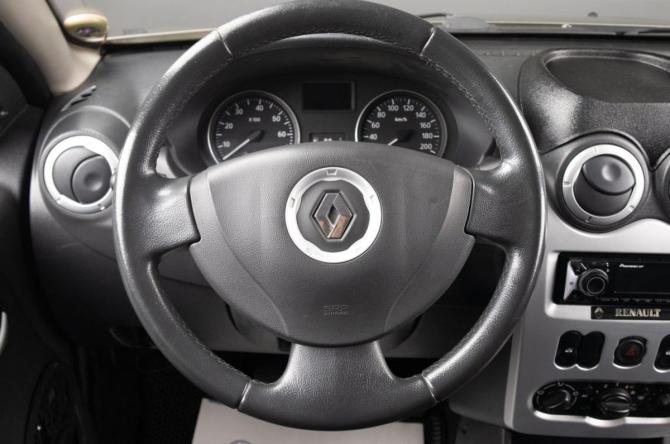 Renault Sandero I с пробегом 2012 года, цена 589 000 рублей, 215874 км, хэтчбек, Автокод Объявления