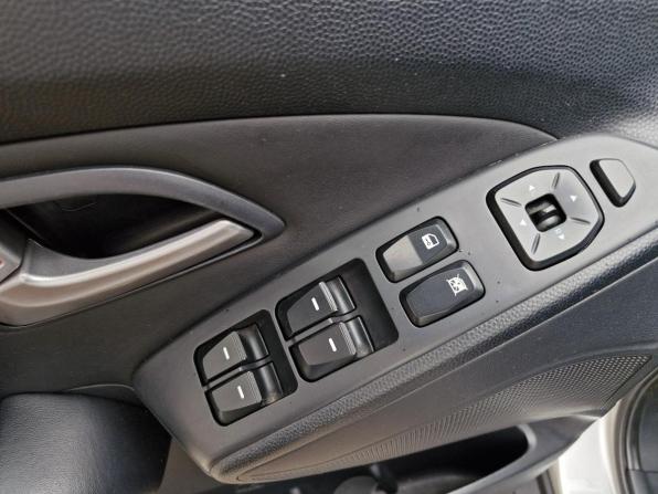 Hyundai ix35 I с пробегом 2011 года, цена 1 149 000 рублей, 217578 км, внедорожник, Автокод Объявления