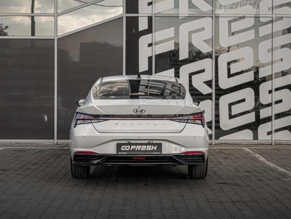 Hyundai Elantra VII (CN7) с пробегом 2022 года, цена 2 070 000 рублей, 49762 км, седан, Автокод Объявления