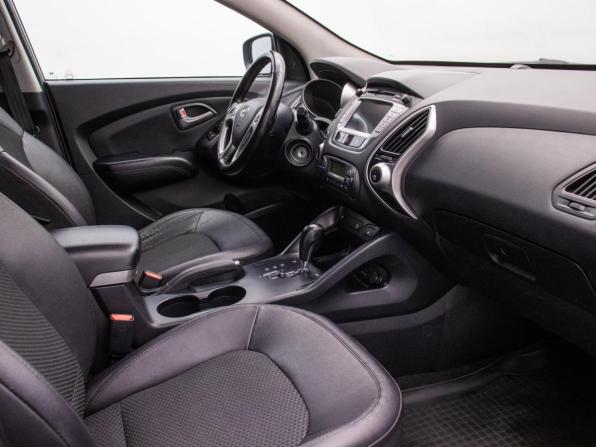 Hyundai ix35 I Рестайлинг с пробегом 2013 года, цена 950 000 рублей, 279383 км, внедорожник, Автокод Объявления
