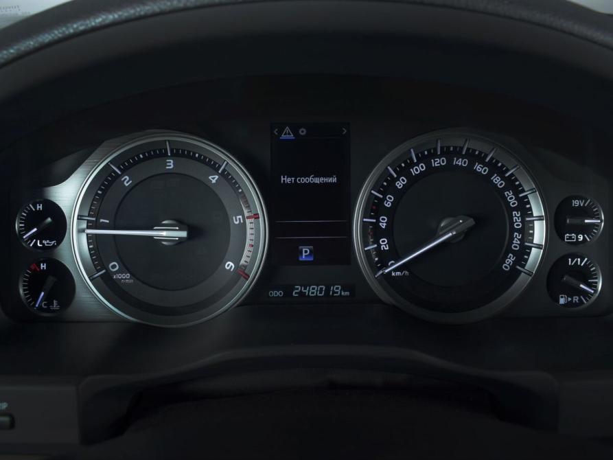 Toyota Land Cruiser 200 Series Рестайлинг 2 Кемерово  - изображение 12
