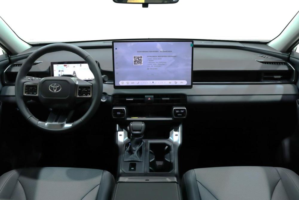 Toyota RAV4 VI (XA60) Сургут  - изображение 15