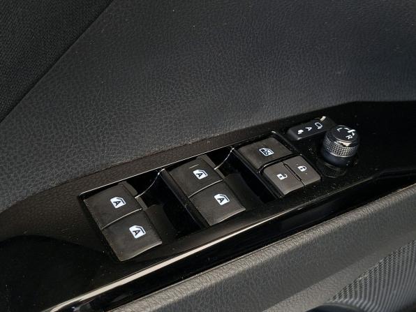 Toyota Camry VIII (XV70) с пробегом 2019 года, цена 2 371 000 рублей, 157713 км, седан, Автокод Объявления