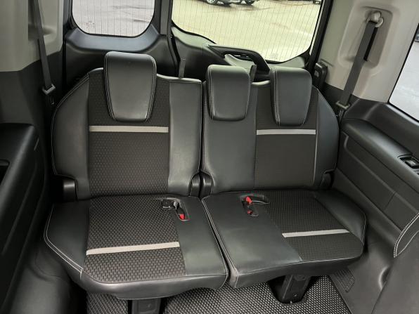 Honda Stepwgn V Рестайлинг с пробегом 2020 года, цена 2 299 000 рублей, 124831 км, минивэн, Автокод Объявления
