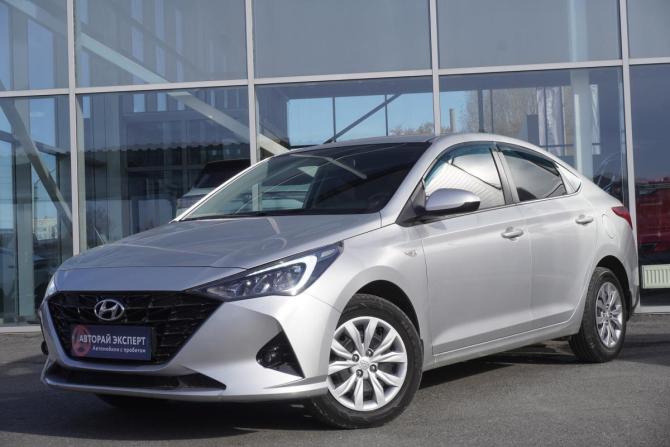 Hyundai Solaris II Рестайлинг с пробегом 2022 года, цена 1 678 000 рублей, 64376 км, седан, Автокод Объявления