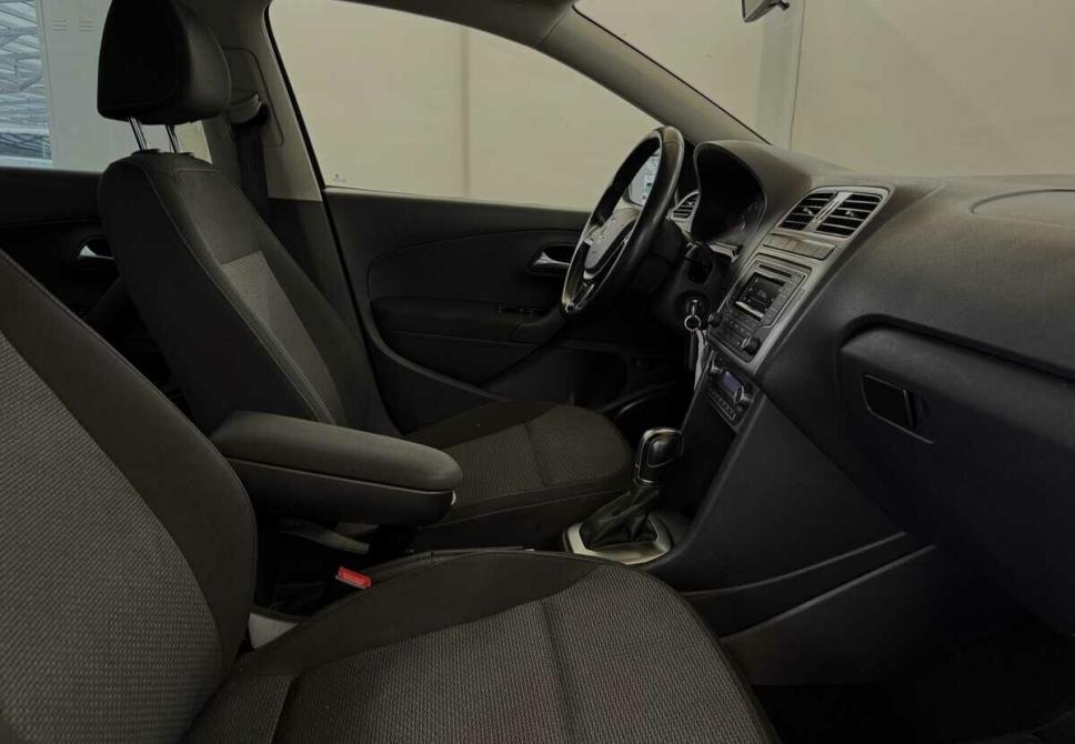 Volkswagen Polo V Рестайлинг Москва  - изображение 11