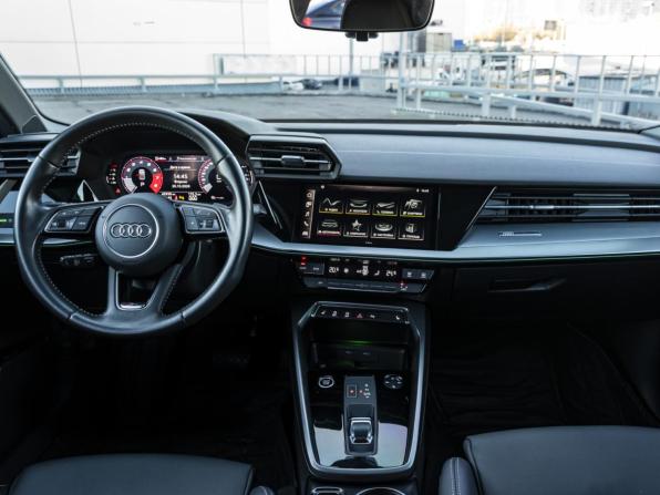 Audi A3 IV (8Y) с пробегом 2022 года, цена 3 379 000 рублей, 42558 км, седан, Автокод Объявления