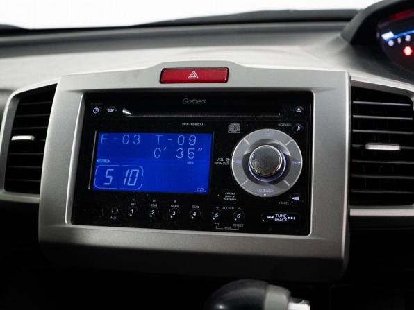 Honda Freed I Рестайлинг с пробегом 2014 года, цена 1 100 000 рублей, 133981 км, компактвэн, Автокод Объявления