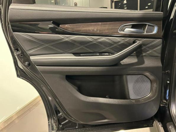Exeed VX I с пробегом 2023 года, цена 2 659 000 рублей, 76695 км, внедорожник, Автокод Объявления