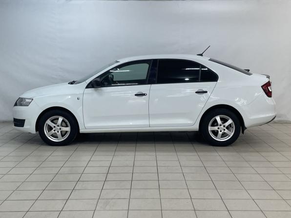 Skoda Rapid I с пробегом 2017 года, цена 960 000 рублей, 151197 км, лифтбек, Автокод Объявления