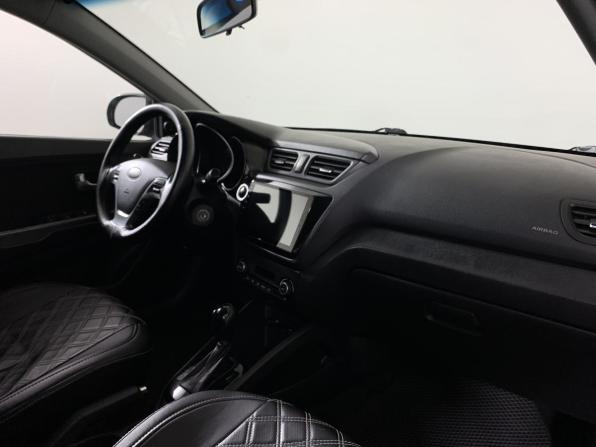 Kia Rio III Рестайлинг с пробегом 2016 года, цена 929 000 рублей, 180688 км, седан, Автокод Объявления