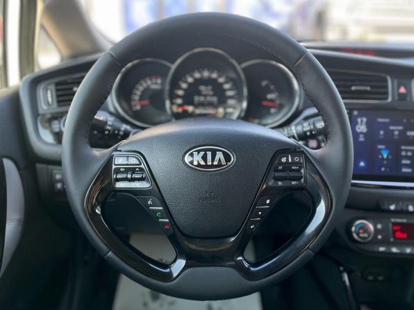 Kia Ceed II с пробегом 2014 года, цена 1 250 000 рублей, 164000 км, универсал, Автокод Объявления