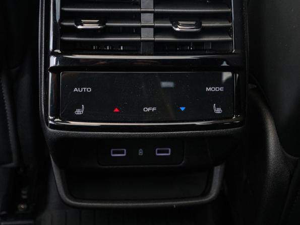 Geely Monjaro I с пробегом 2024 года, цена 3 450 000 рублей, 45502 км, внедорожник, Автокод Объявления