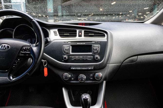 Kia Ceed II с пробегом 2012 года, цена 1 049 000 рублей, 113406 км, универсал, Автокод Объявления