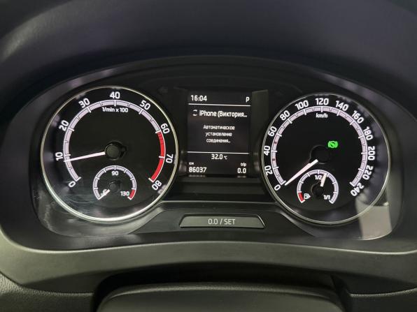 Skoda Rapid I Рестайлинг с пробегом 2017 года, цена 1 475 000 рублей, 86004 км, лифтбек, Автокод Объявления
