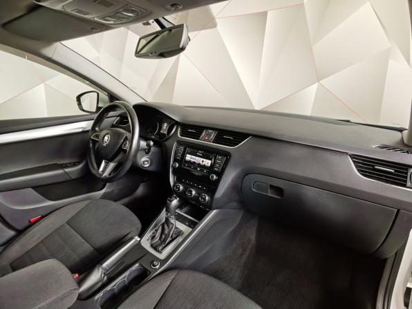 Skoda Octavia III (A7) с пробегом 2015 года, цена 891 520 рублей, 257855 км, лифтбек, Автокод Объявления