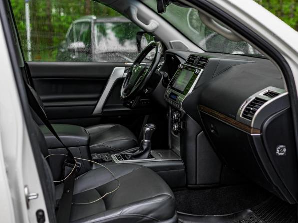 Toyota Land Cruiser Prado 150 Series Рестайлинг 2 с пробегом 2018 года, цена 5 132 000 рублей, 101381 км, внедорожник, Автокод Объявления