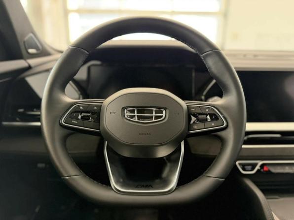 Geely Monjaro I с пробегом 2024 года, цена 3 670 000 рублей, 30000 км, внедорожник, Автокод Объявления