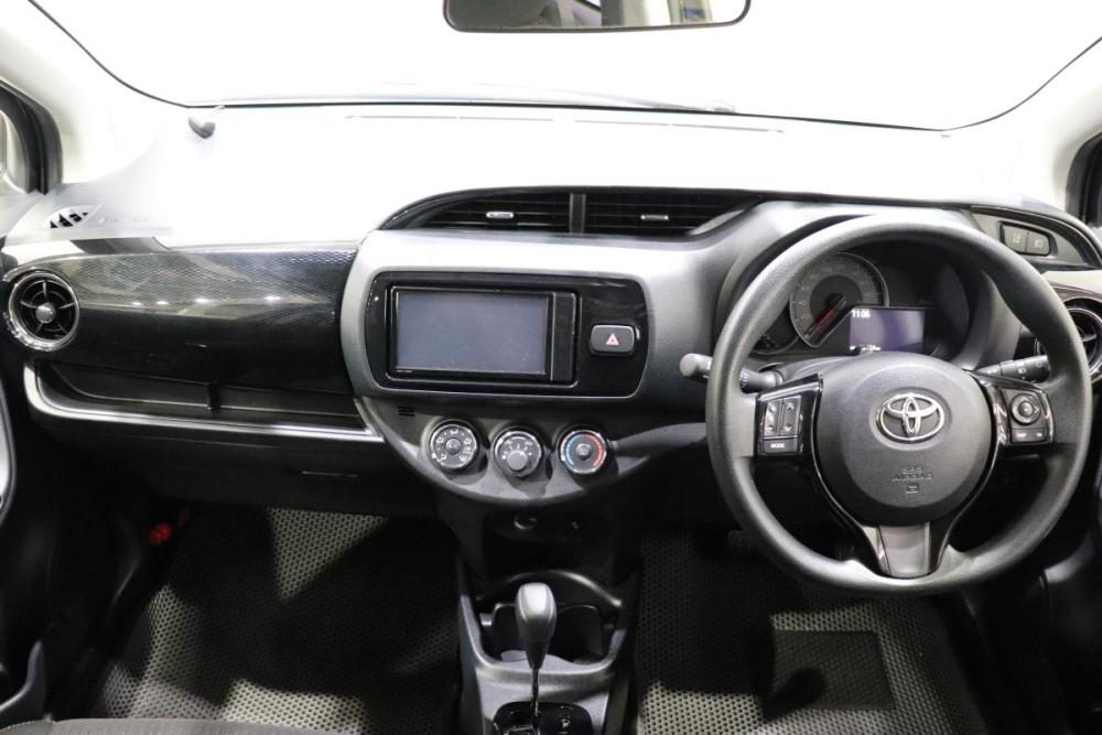Toyota Vitz III (XP130) Рестайлинг Иркутск  - изображение 16