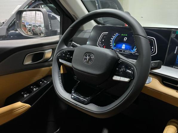 Changan Hunter Plus с пробегом 2023 года, цена 2 690 000 рублей, 28285 км, offers.body_type.unknown, Автокод Объявления