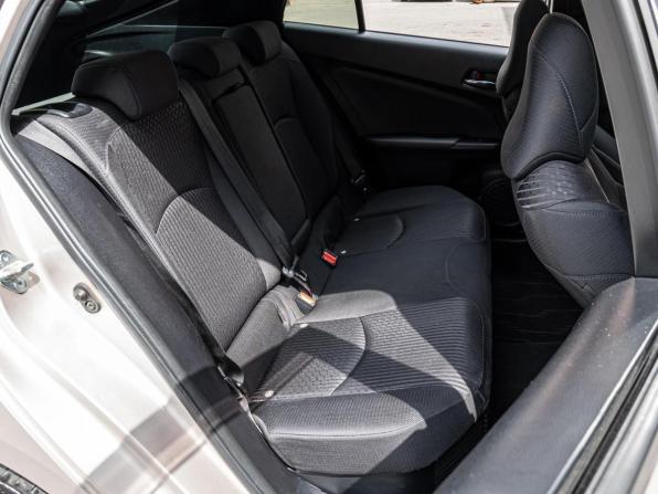 Toyota Prius IV (XW50) с пробегом 2016 года, цена 1 535 000 рублей, 153495 км, лифтбек, Автокод Объявления