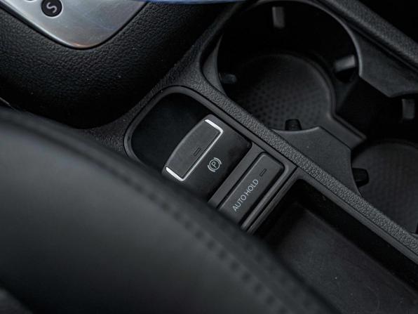 Volkswagen Tiguan I Рестайлинг с пробегом 2013 года, цена 958 000 рублей, 180599 км, внедорожник, Автокод Объявления