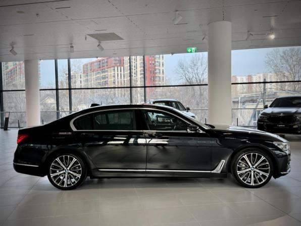 BMW 7 серии VI (G11/G12) с пробегом 2017 года, цена 3 300 000 рублей, 191454 км, седан, Автокод Объявления