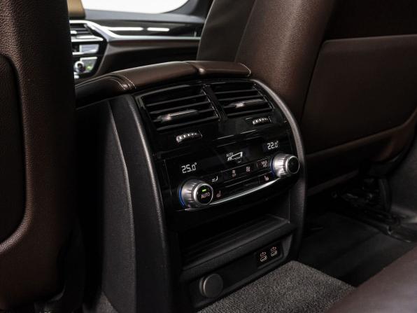BMW 5 серии VII (G30/G31/G38) Рестайлинг с пробегом 2021 года, цена 4 650 000 рублей, 103427 км, седан, Автокод Объявления