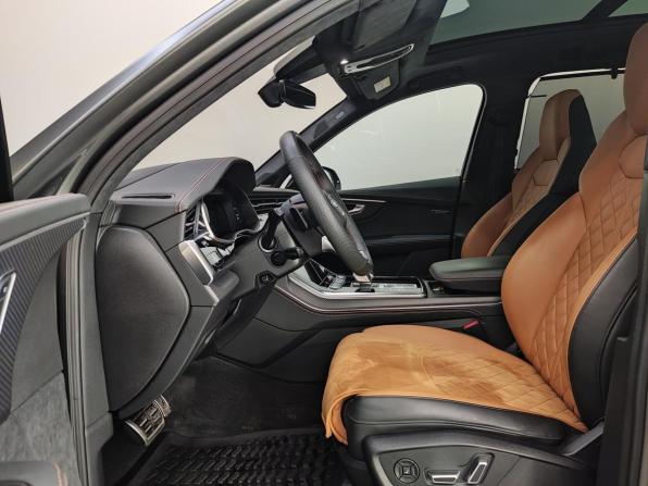 Audi SQ7 I (4M) Рестайлинг 2 с пробегом 2024 года, цена 17 900 000 рублей, 8400 км, внедорожник, Автокод Объявления