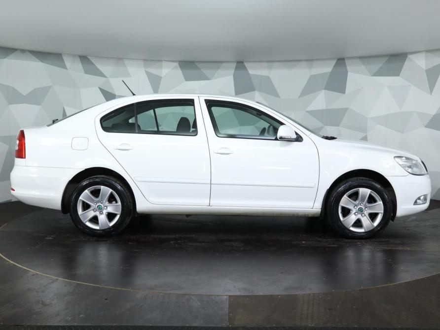 Skoda Octavia II (A5) Рестайлинг Москва  - изображение 4
