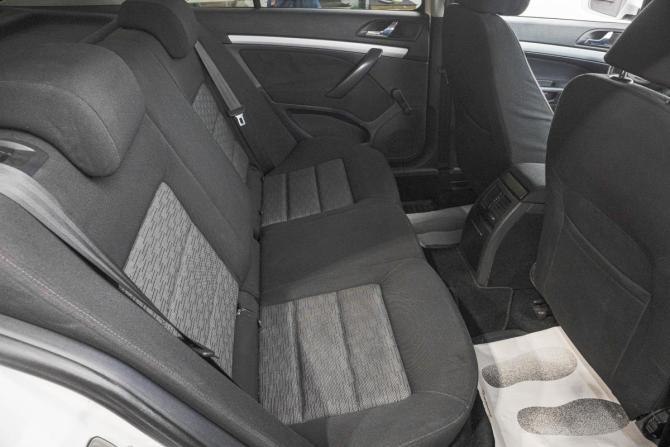 Skoda Octavia II (A5) Рестайлинг с пробегом 2010 года, цена 699 000 рублей, 262000 км, лифтбек, Автокод Объявления