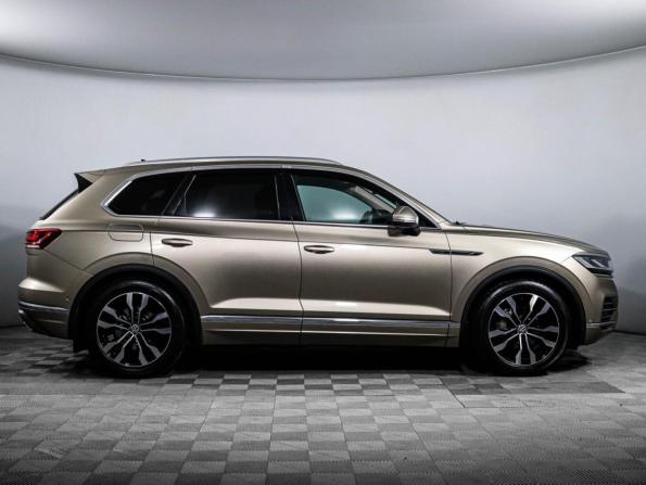 Volkswagen Touareg III с пробегом 2018 года, цена 4 650 000 рублей, 134842 км, внедорожник, Автокод Объявления