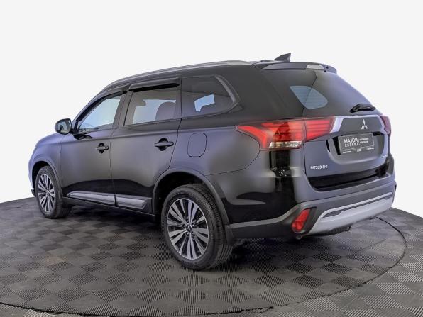 Mitsubishi Outlander III Рестайлинг 3 с пробегом 2019 года, цена 2 100 000 рублей, 135681 км, внедорожник, Автокод Объявления