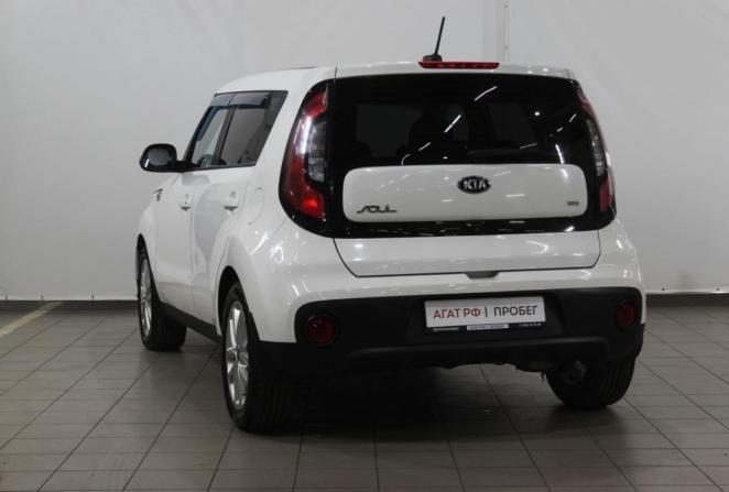 Kia Soul II Рестайлинг с пробегом 2017 года, цена 1 580 000 рублей, 119777 км, хэтчбек, Автокод Объявления