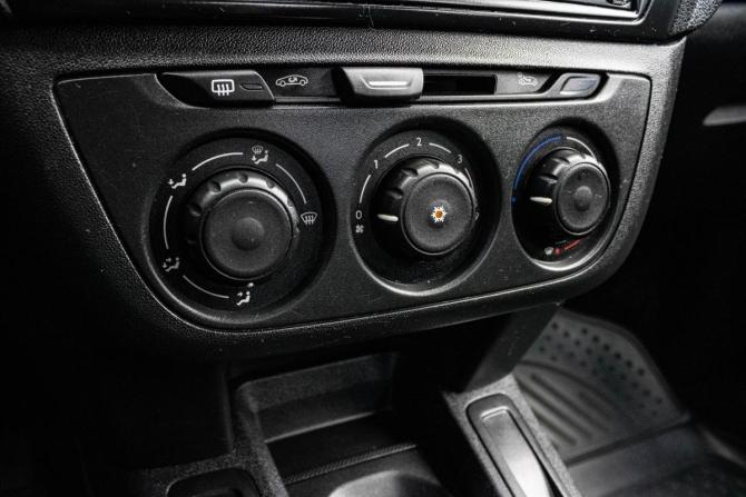 Peugeot 301 I с пробегом 2013 года, цена 629 000 рублей, 82090 км, седан, Автокод Объявления