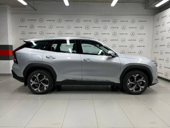 Geely Atlas II с пробегом 2023 года, цена 3 052 700 рублей, 2896 км, внедорожник, Автокод Объявления