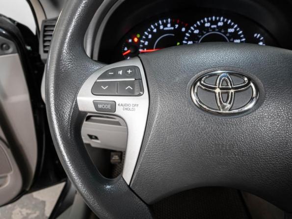 Toyota Camry VI (XV40) Рестайлинг с пробегом 2010 года, цена 1 050 000 рублей, 329368 км, седан, Автокод Объявления