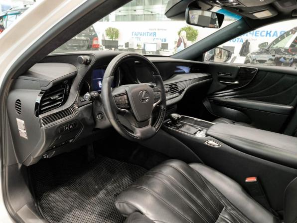 Lexus LS V с пробегом 2018 года, цена 5 550 000 рублей, 118016 км, седан, Автокод Объявления