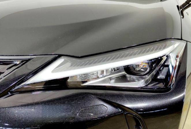 Lexus UX I с пробегом 2020 года, цена 2 700 000 рублей, 35700 км, внедорожник, Автокод Объявления