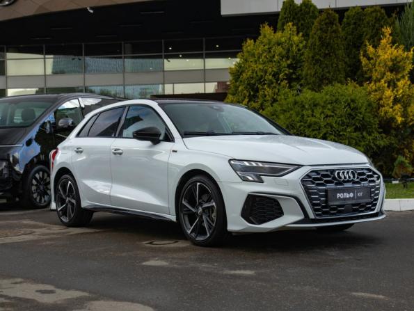 Audi A3 IV (8Y) с пробегом 2020 года, цена 2 848 000 рублей, 75066 км, хэтчбек, Автокод Объявления