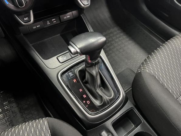 Kia Rio IV с пробегом 2018 года, цена 1 279 000 рублей, 149614 км, хэтчбек, Автокод Объявления