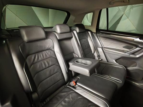 Volkswagen Tiguan II с пробегом 2018 года, цена 2 581 000 рублей, 118462 км, внедорожник, Автокод Объявления