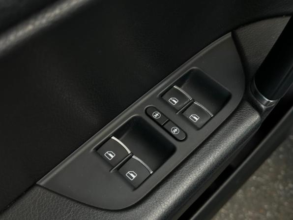 Volkswagen Touareg II Рестайлинг с пробегом 2017 года, цена 2 710 000 рублей, 228061 км, внедорожник, Автокод Объявления