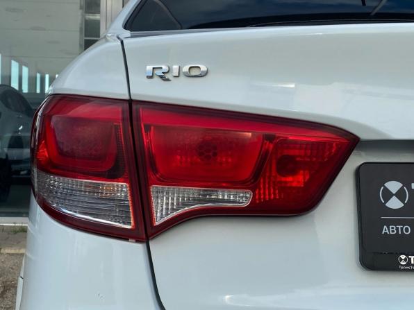 Kia Rio III Рестайлинг с пробегом 2015 года, цена 1 050 000 рублей, 117334 км, седан, Автокод Объявления
