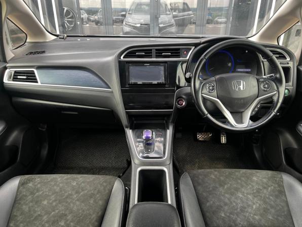 Honda Shuttle II с пробегом 2017 года, цена 893 000 рублей, 262000 км, универсал, Автокод Объявления