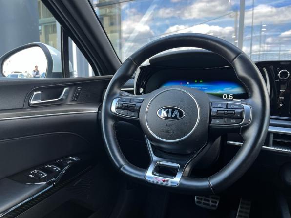 Kia K5 III с пробегом 2021 года, цена 2 730 000 рублей, 62600 км, седан, Автокод Объявления