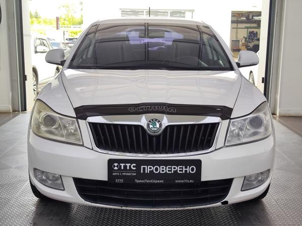 Skoda Octavia II (A5) Рестайлинг с пробегом 2012 года, цена 900 000 рублей, 180000 км, лифтбек, Автокод Объявления