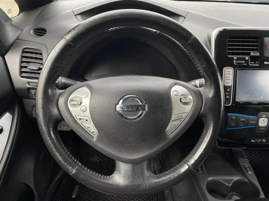 Nissan Leaf I (ZE0/AZE0) Тверь  - изображение 11